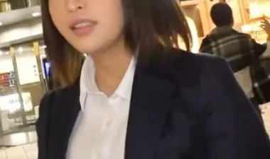 Chị công sở tan làm bị giữ lại đến cuối đêm - Xem phim sex HD tại Phevkl App
