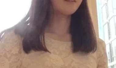 Cô nàng văn phòng mong manh - Phim sex HD tại Phevkl App