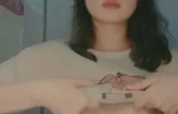 Teen nhí nhảnh khoe thân livestream | Phevkl