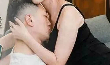 Gạ tình bạn thân của con trai - Phim sex HD không che trên Phevkl App
