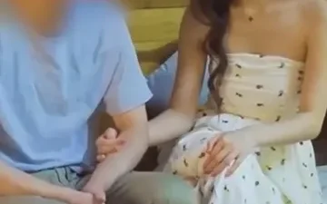Kỳ nghỉ riêng tư tại căn nhà gỗ - Phim sex HD trên Phevkl App
