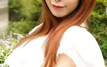 Quý bà dâm đãng thích liếm đít nam - JAV vietsub HD trên Phevkl App