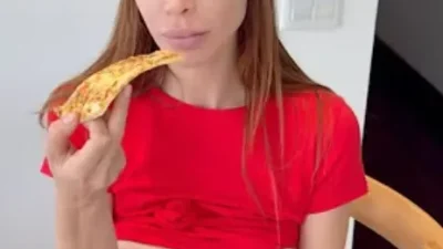 Phim sex Nhật Bản: Cô gái giao pizza chủ động mời gọi vì sợ mất việc | Phevkl App