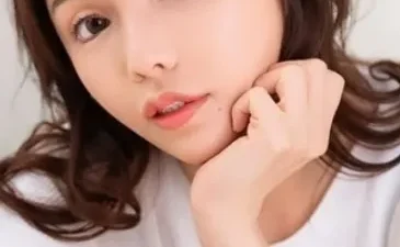 PONDO-020526: Em gái dễ thương bú cu sung sướng – Xem tại Phevkl App