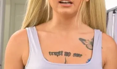 Nàng thơ ngỡ ngàng trước kích thước khủng – Phim sex HD tại Phevkl App