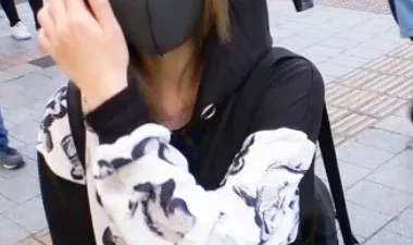 Phim Sex Cô Nàng Thời Trang Độc Lạ Bị Tán Tỉnh - Phevkl