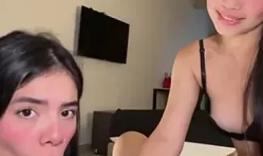 Chị Kế Rủ Bạn Thân Nện Em Trai Tơi Bời - Phim Sex HD Tại Phevkl App