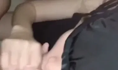 Em gái teen thích nuông chiều người yêu - Phim sex HD tại Phevkl App