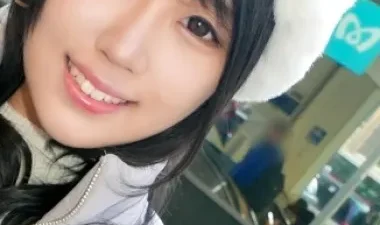 Emi mỹ nhân salon triệt lông - Phim sex không che HD tại Phevkl App