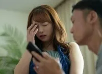 Vợ sốc khi chồng tâm sự về ước muốn nhìn vợ bị người khác địt