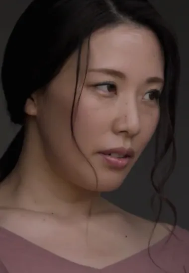 Mẹ kế bán thân vì tiền