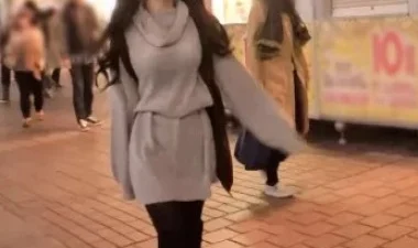 Aoi Hinata cởi đồ nóng bỏng tại Shibuya - Phevkl