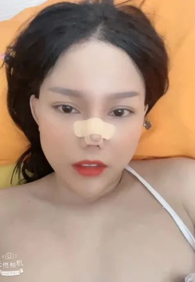 Bé Nhi và tuyệt chiêu mây mưa theo nhịp Remix – Phevkl